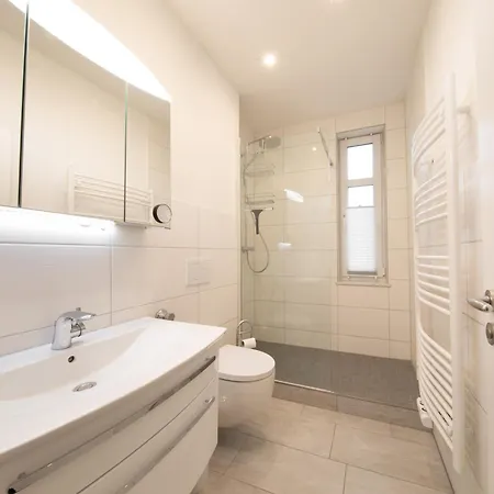 Апартаменты Residenz Seeblick 17 Зеллин